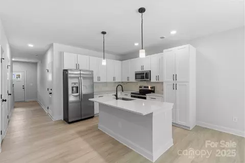 4324 Woodwind St, Charlotte, NC 28213