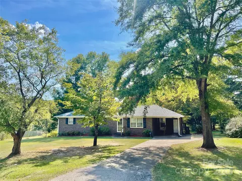 108 Nottingham Dr, York, SC 29745