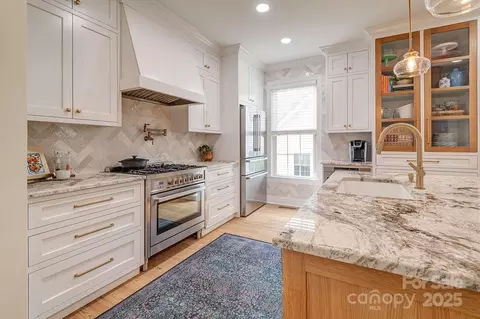 8 Flowering Cherry Dr, Asheville, NC 28805