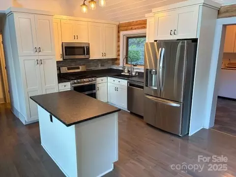 Kitchen - 1077 Melrose Mountain Rd, Tryon, NC 28782 photo 1 of 2