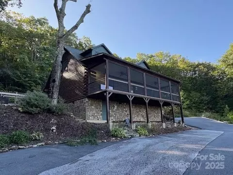 1077 Melrose Mountain Rd, Tryon, NC 28782