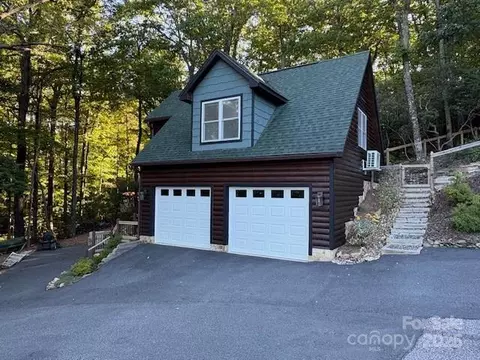 Exterior - 1077 Melrose Mountain Rd, Tryon, NC 28782 photo 6 of 7