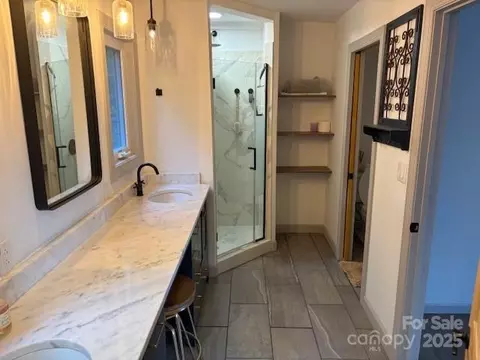 Bath - 1077 Melrose Mountain Rd, Tryon, NC 28782 photo 3 of 5