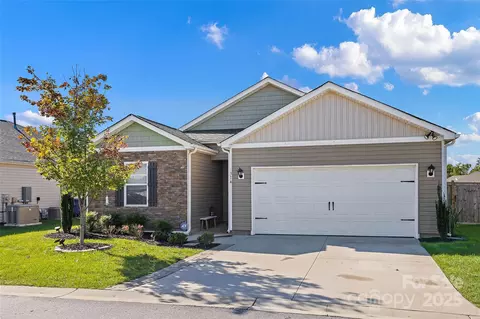 314 Woodnettle Ln, Arden, NC 28704