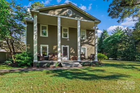 242 Templeton Rd, Mooresville, NC 28117