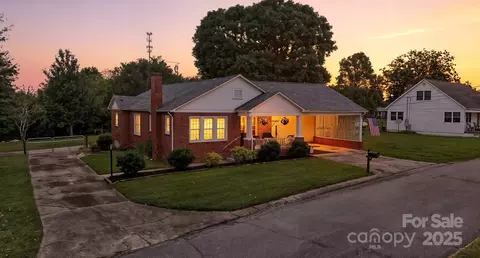 116 Huss Ave, Hudson, NC 28638