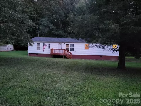 1785 Doe Ct, Iron Station, NC 28080