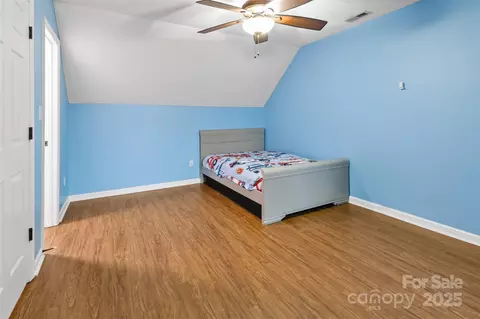 Bedroom - 3233 6th Ne Ave NE, Conover, NC 28613 photo 2 of 2