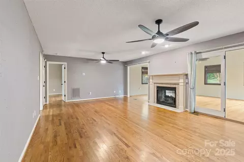 Living - 3233 6th Ne Ave NE, Conover, NC 28613 photo 1 of 7