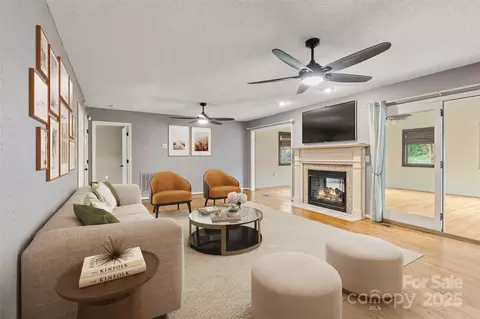 Living - 3233 6th Ne Ave NE, Conover, NC 28613 photo 2 of 7