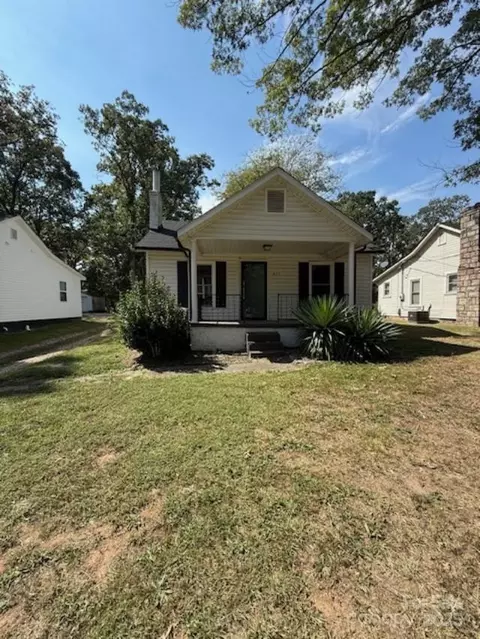 807 Carolyn Ave, Kannapolis, NC 28083