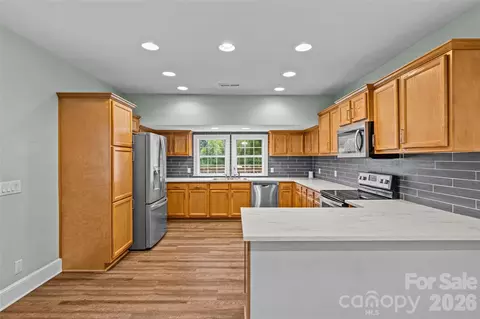 3824 Matthews Mint Hill Rd, Matthews, NC 28105