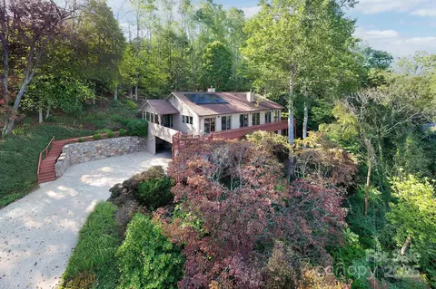 9 Sandon Cir, Asheville, NC 28804