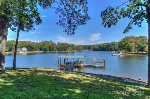 8412 Ediths Ln, Terrell, NC 28682 photo 11