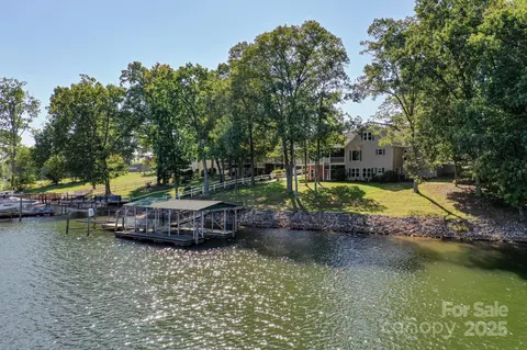 8412 Ediths Ln, Terrell, NC 28682 photo 4
