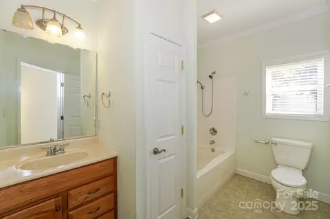 8412 Ediths Ln, Terrell, NC 28682 photo 19