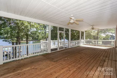 8412 Ediths Ln, Terrell, NC 28682 photo 10