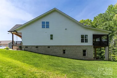 Exterior - 602 Kames Nw Ct NW, Conover, NC 28613 photo 6 of 8