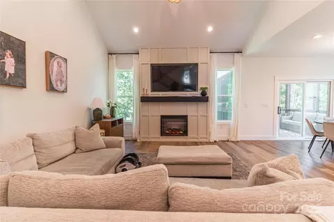 Living - 602 Kames Nw Ct NW, Conover, NC 28613 photo 2 of 7