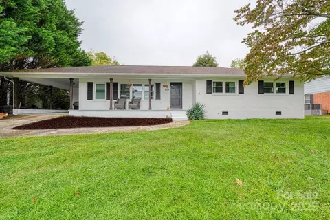 80 Morgan St, Marion, NC 28752