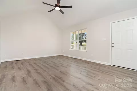 Living - 600 Station Dr, Monroe, NC 28110 photo 1 of 3