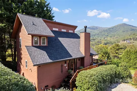 90 Appalachian Trl, Maggie Valley, NC 28751