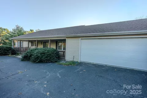 Other - 565 Overlook Dr, Spruce Pine, NC 28777 photo 2 of 16