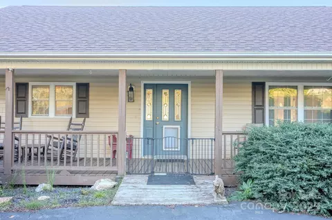 Exterior - 565 Overlook Dr, Spruce Pine, NC 28777 photo 2 of 7