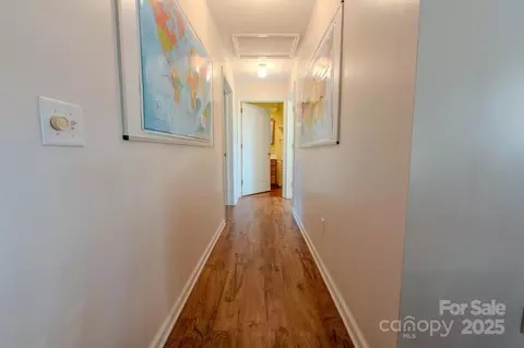 Entry Way - 565 Overlook Dr, Spruce Pine, NC 28777 photo 1 of 1