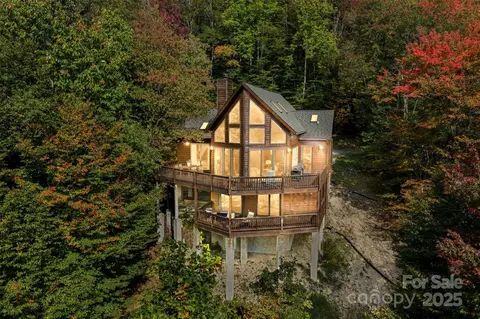 127 Mill Pond Ln, Beech Mountain, NC 28604