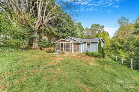 127 Jonestown Rd, Asheville, NC 28804