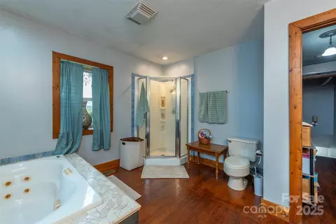 Bath - 3755 Broad St, Clyde, NC 28721 photo 3 of 4