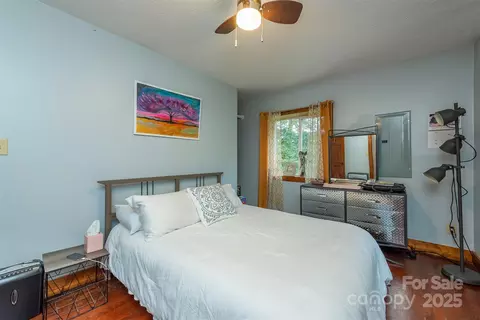 Bedroom - 3755 Broad St, Clyde, NC 28721 photo 2 of 4