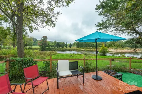 View/Area - 3755 Broad St, Clyde, NC 28721 photo 1 of 9