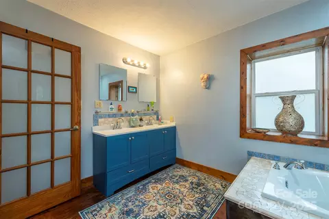 Bath - 3755 Broad St, Clyde, NC 28721 photo 4 of 4