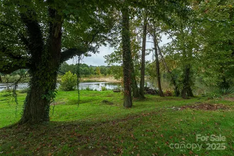 View/Area - 3755 Broad St, Clyde, NC 28721 photo 3 of 9