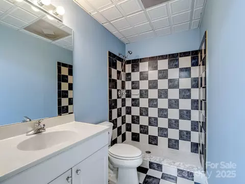Bath - 137 Softwind Ln, Concord, NC 28025 photo 5 of 5