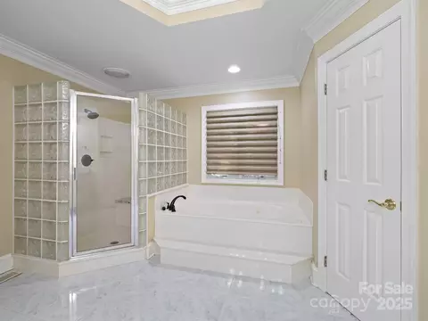 Bath - 137 Softwind Ln, Concord, NC 28025 photo 3 of 5