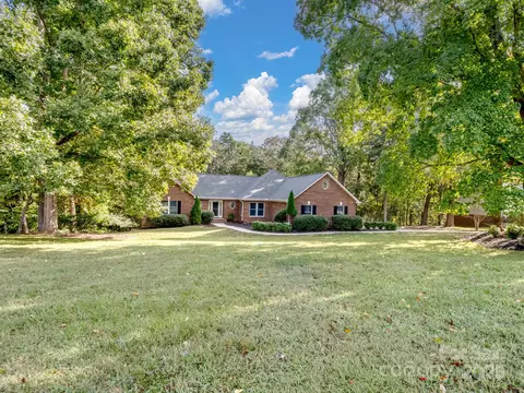 Exterior - 137 Softwind Ln, Concord, NC 28025 photo 2 of 11