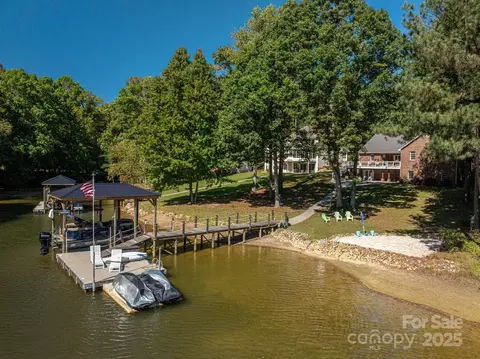 8369 Slate St, Terrell, NC 28682