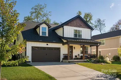 34 Myrtle Lee Cv, Arden, NC 28704