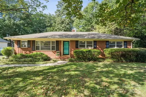 5322 Chedworth Dr, Charlotte, NC 28210