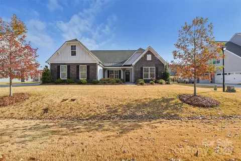 714 Yucatan Dr, Waxhaw, NC 28173