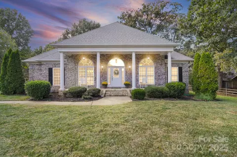 1931 Windmere Dr, Monroe, NC 28110