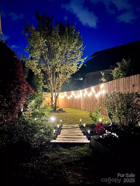 1761 Lakeland Trail Dr, Tega Cay, SC 29708