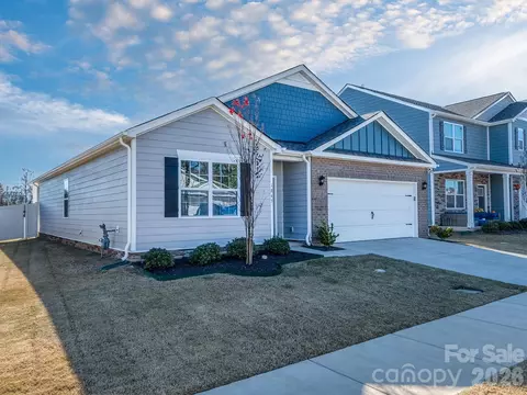1843 Vanderlyn St, Monroe, NC 28112