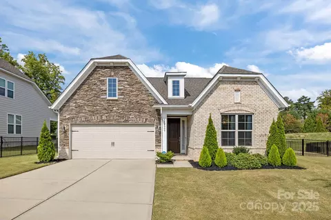 12009 Blue Gull Ct, Charlotte, NC 28278