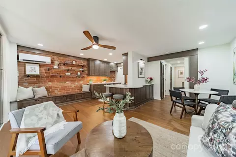 400 Queens D6 Rd #D6, Charlotte, NC 28207