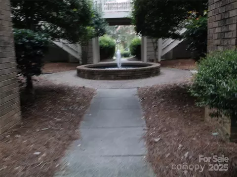 5007 Sharon O Rd #O, Charlotte, NC 28210