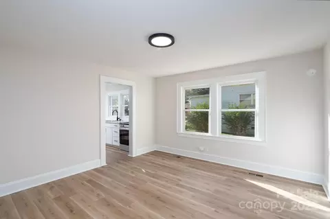 Living - 702 3rd St, Spencer, NC 28159 photo 4 of 5